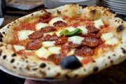Un pedazo de Nápoles en Lomas: la pizzería con mejor puntuación de Google "Il Cuore Di Napoli"