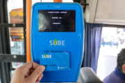 El boleto mínimo de colectivo en el AMBA sube a $700 desde este lunes