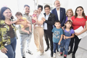 Kicillof entregó 101 viviendas en Bahía Blanca y recorrió obras hidráulicas