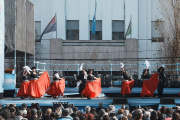 El 25 de Mayo en Comunidad con todo: desfile, locro y música en vivo