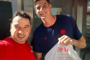 La pizzería de Lomas de la que es cliente Orlando Gill, la estrella Paraguaya que atajó dos penales de Alemania