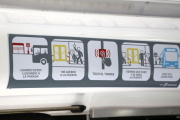 Los colectivos bonaerenses deberán incorporar pictogramas para mejorar la accesibilidad