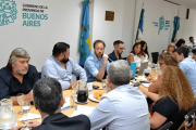 Tras el dato de inflación, los gremios presionan a Kicillof para negociar salarios