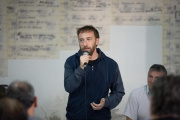 El intendente de Lomas, Federico Otermín en Lincoln: “A Milei los números no le cierran ni con la gente pasándola mal”