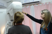 Octubre Rosa: Lomas refuerza la prevención del cáncer de mama con mamografías gratuitas y sin turno previo